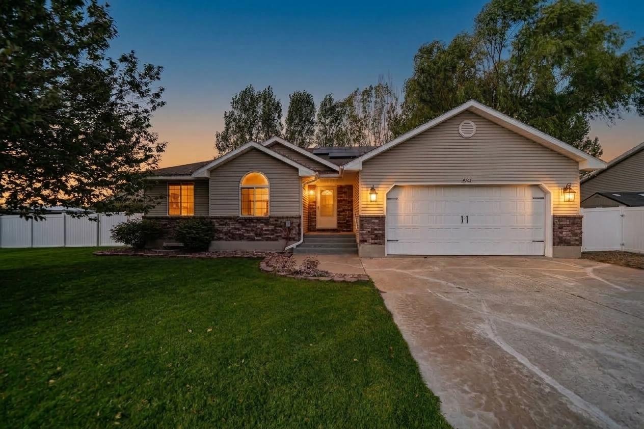 4152 E Rulon Cir. · Ammon, ID · 83406